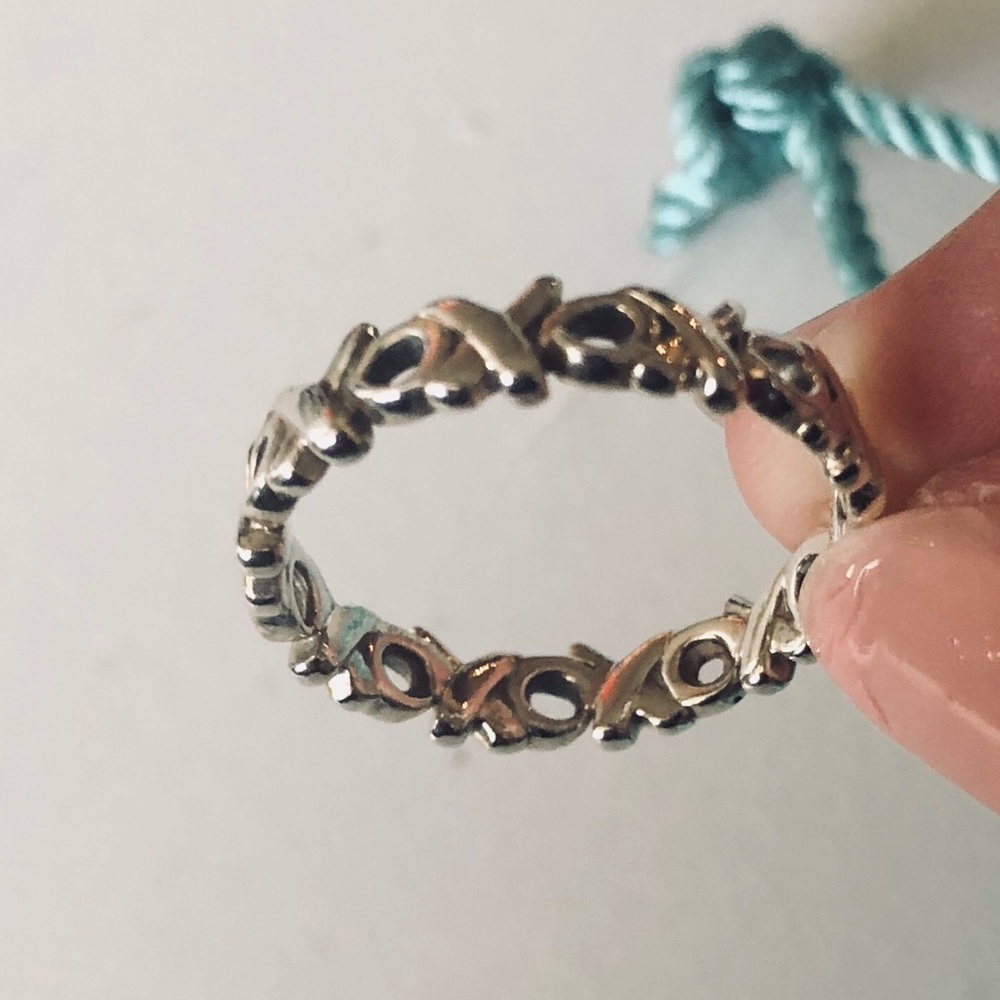 Tiffany & Co Silver Paloma Picasso narrow XO sz 8